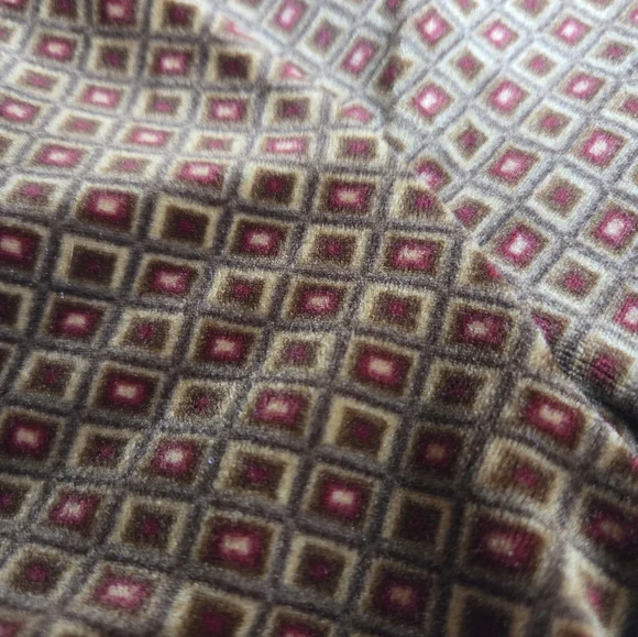 XS/S Mixed Textured Tops - Picture 4 of 12